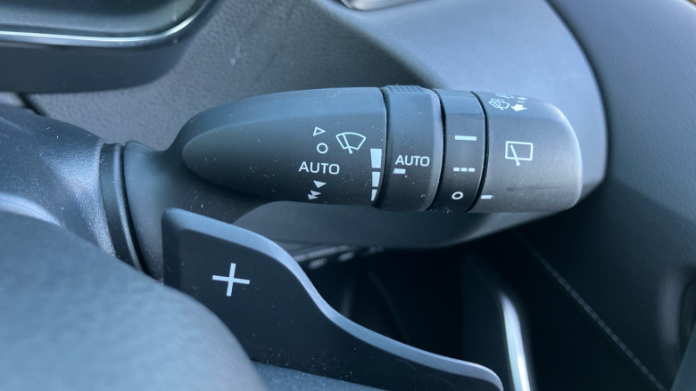 Toyota Corolla 2.0 Hybrid Design 5dr CVT Hybrid Hatchback